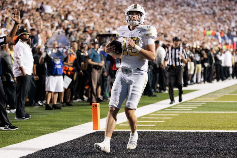 Late TD lifts Georgia Tech over Colorado, Deion Sanders: Highlights: